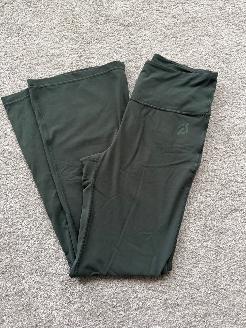 Peloton lululemon High-Rise flare Leggings in Forest Green
